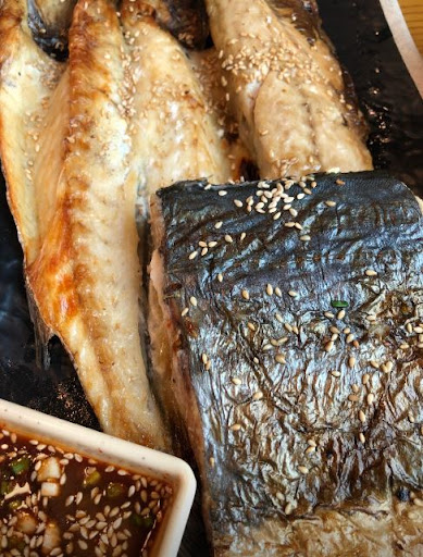 구이랑회: 여수 수산물 특화시장에서의 생선구이 맛의 향연